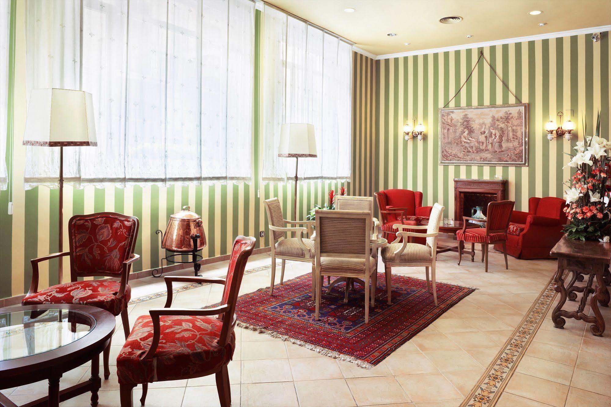 Regencia Colon Hotel บาร์เซโลนา ภายนอก รูปภาพ