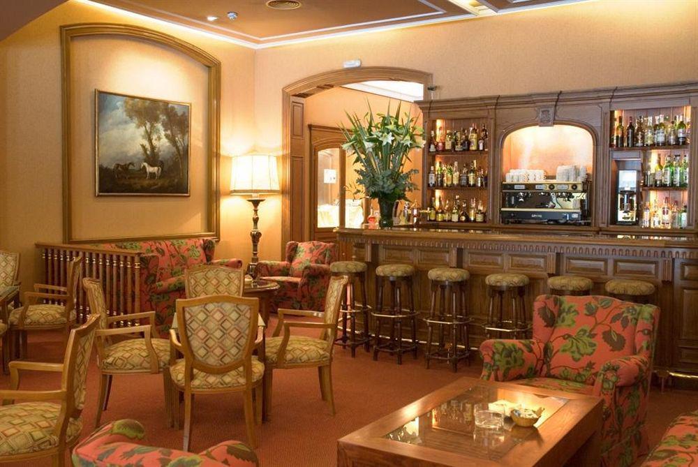 Regencia Colon Hotel บาร์เซโลนา ภายนอก รูปภาพ